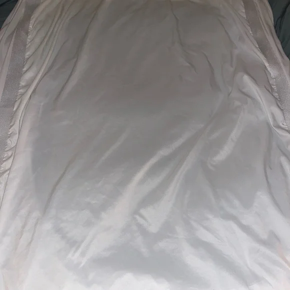 Luxurious Twin, Extra Long Fitted Mattress Cover - Picture 3 of 7